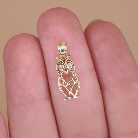 Shiny Eyes Owl Pendant